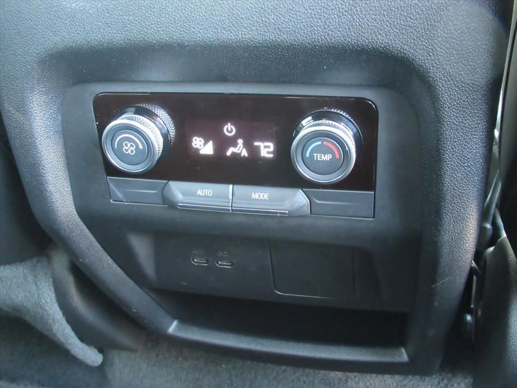 Used 2026 Buick Enclave Preferred image 14