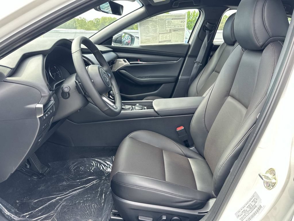 New 2026 MAZDA MAZDA3 Hatchback w/Premium Plus Pkg AWD/4WD image 23