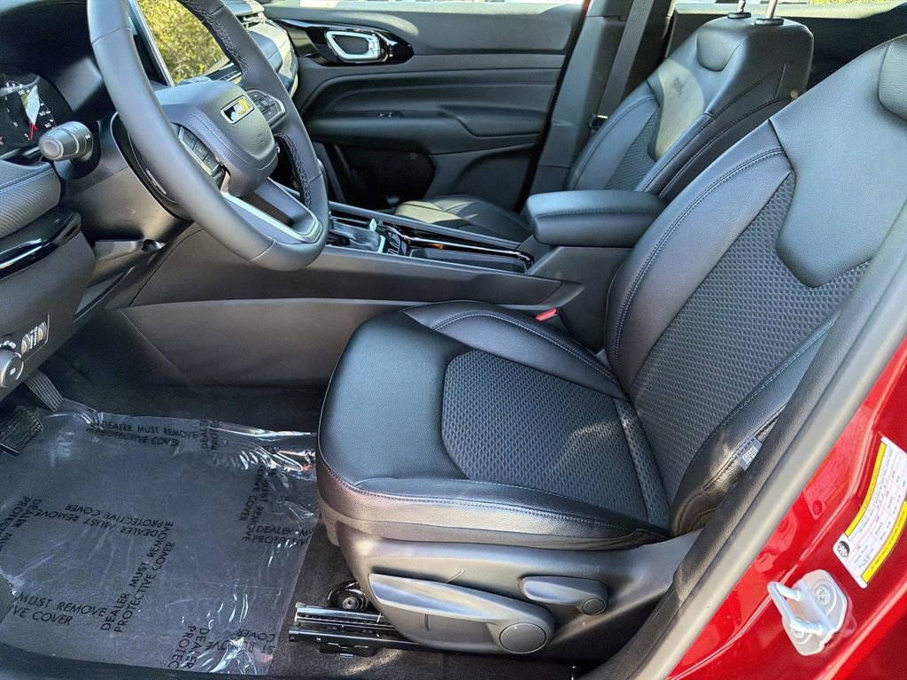 Used 2026 Jeep Compass Latitude image 16