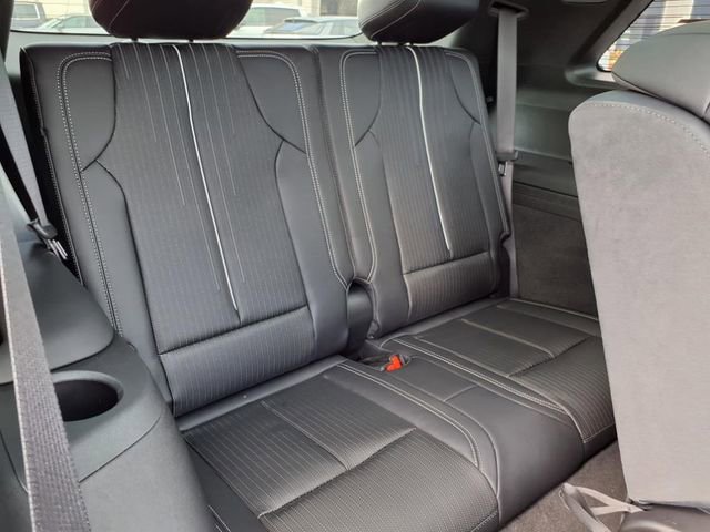 New 2026 Cadillac Vistiq Luxury image 22