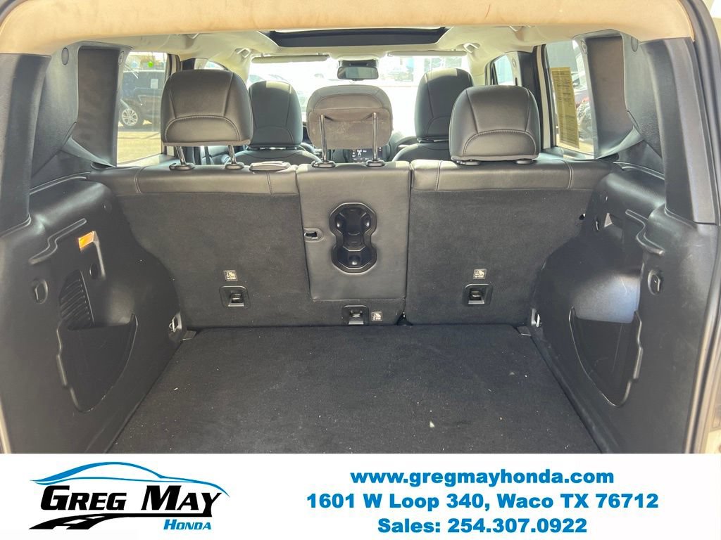 Used 2020 Jeep Renegade Limited w/ UConnect 8.4 Nav Group AWD/4WD image 17