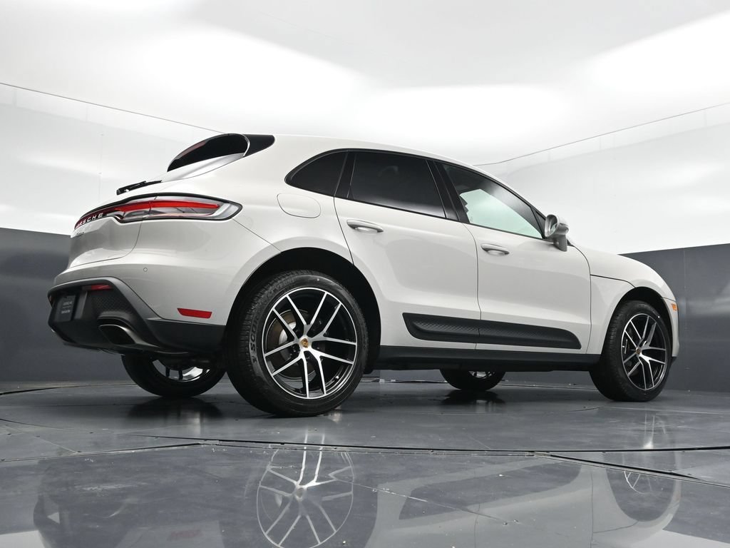 New 2026 Porsche Macan AWD/4WD image 25