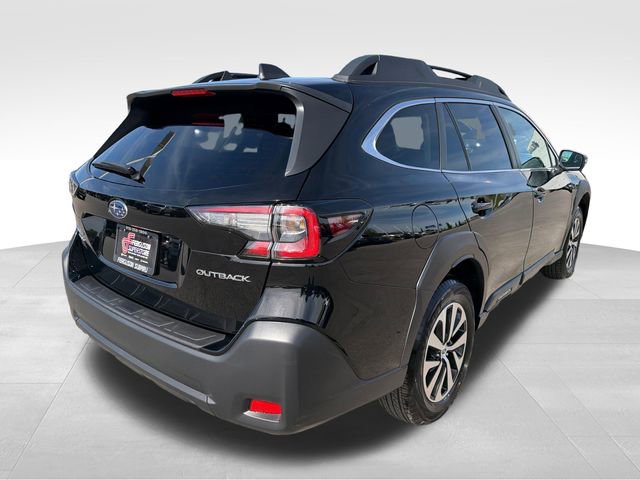 Used 2025 Subaru Outback Premium image 7