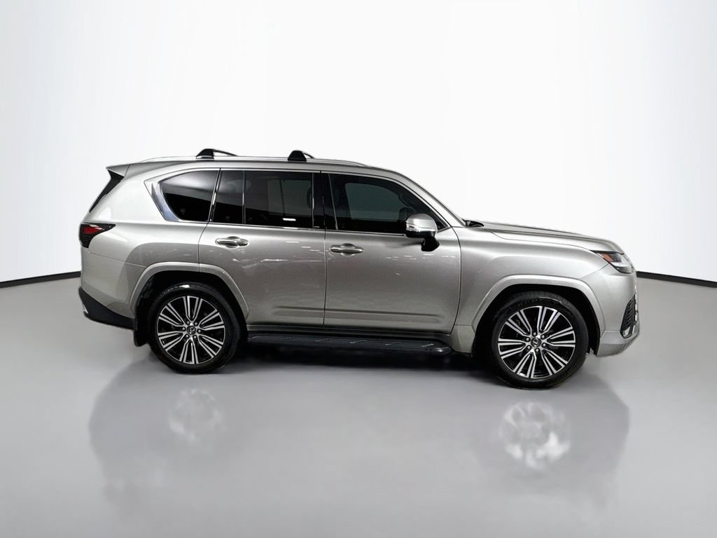 Certified 2024 Lexus LX 600 4WD w/ Luxury Package image 4