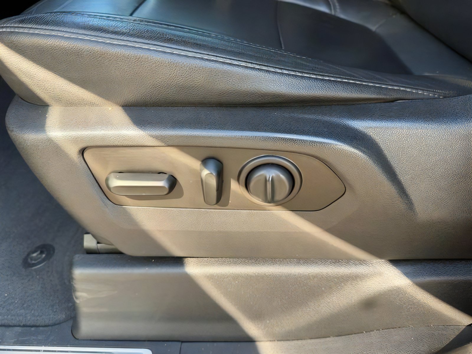 Used 2019 Chevrolet Silverado 1500 LT w/ All-Star Edition AWD/4WD image 21