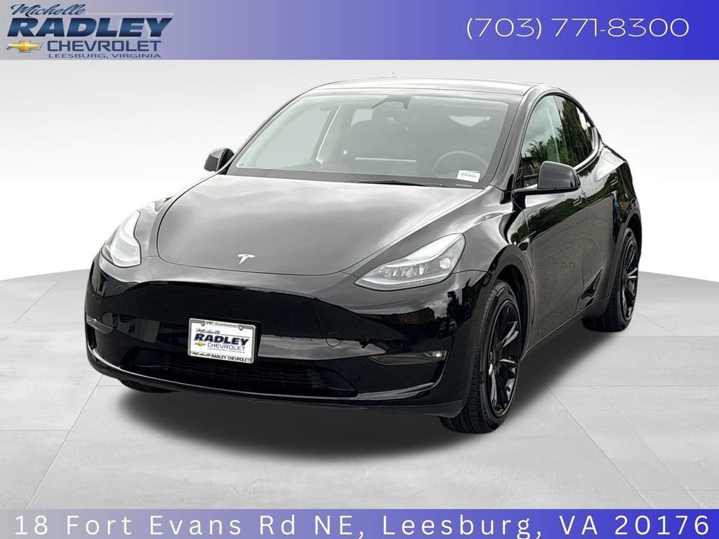 Used 2025 Tesla Model Y Long Range AWD/4WD image 1