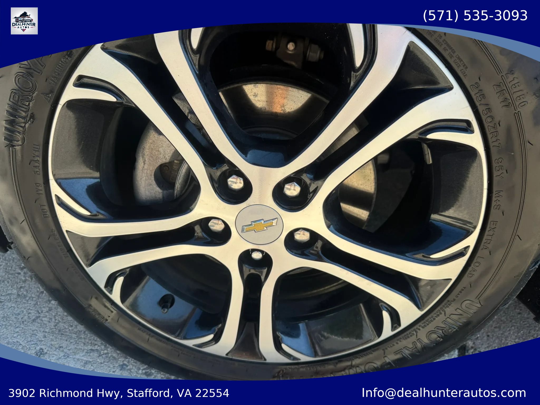 Used 2017 Chevrolet Bolt Premier w/ Driver Confidence II Package FWD image 9