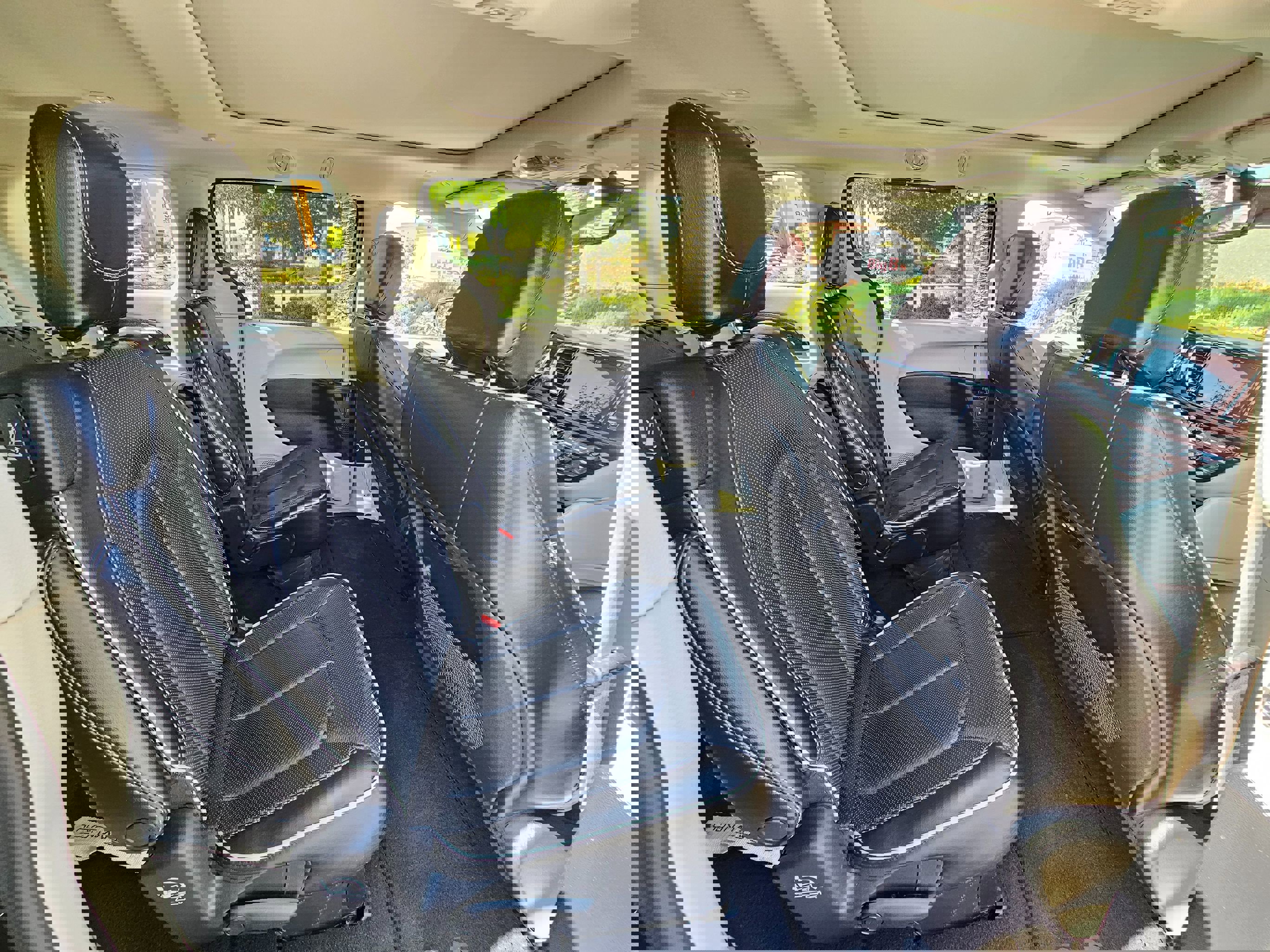 Used 2022 Chrysler Pacifica Limited image 29