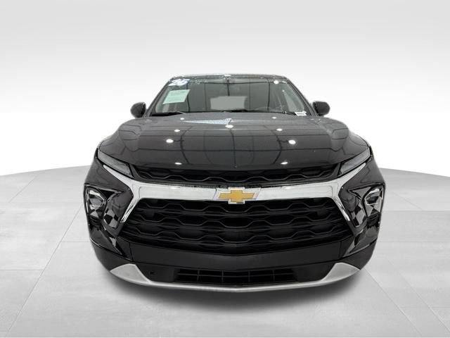 Used 2025 Chevrolet Blazer LT image 7