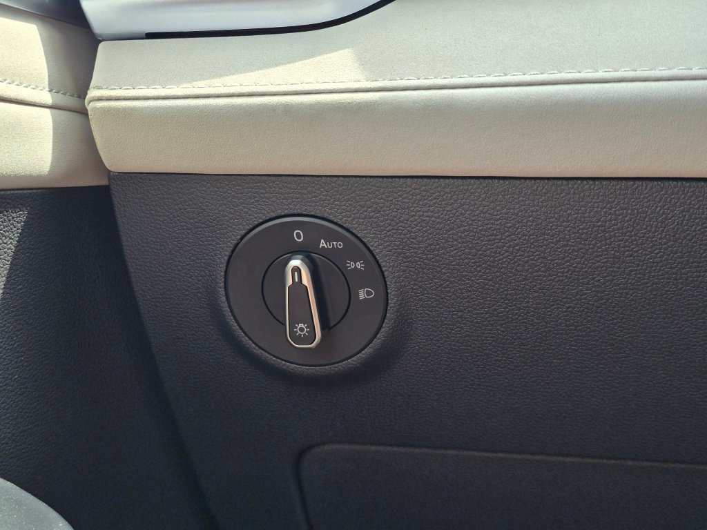 New 2026 Volkswagen Taos SE AWD/4WD image 25