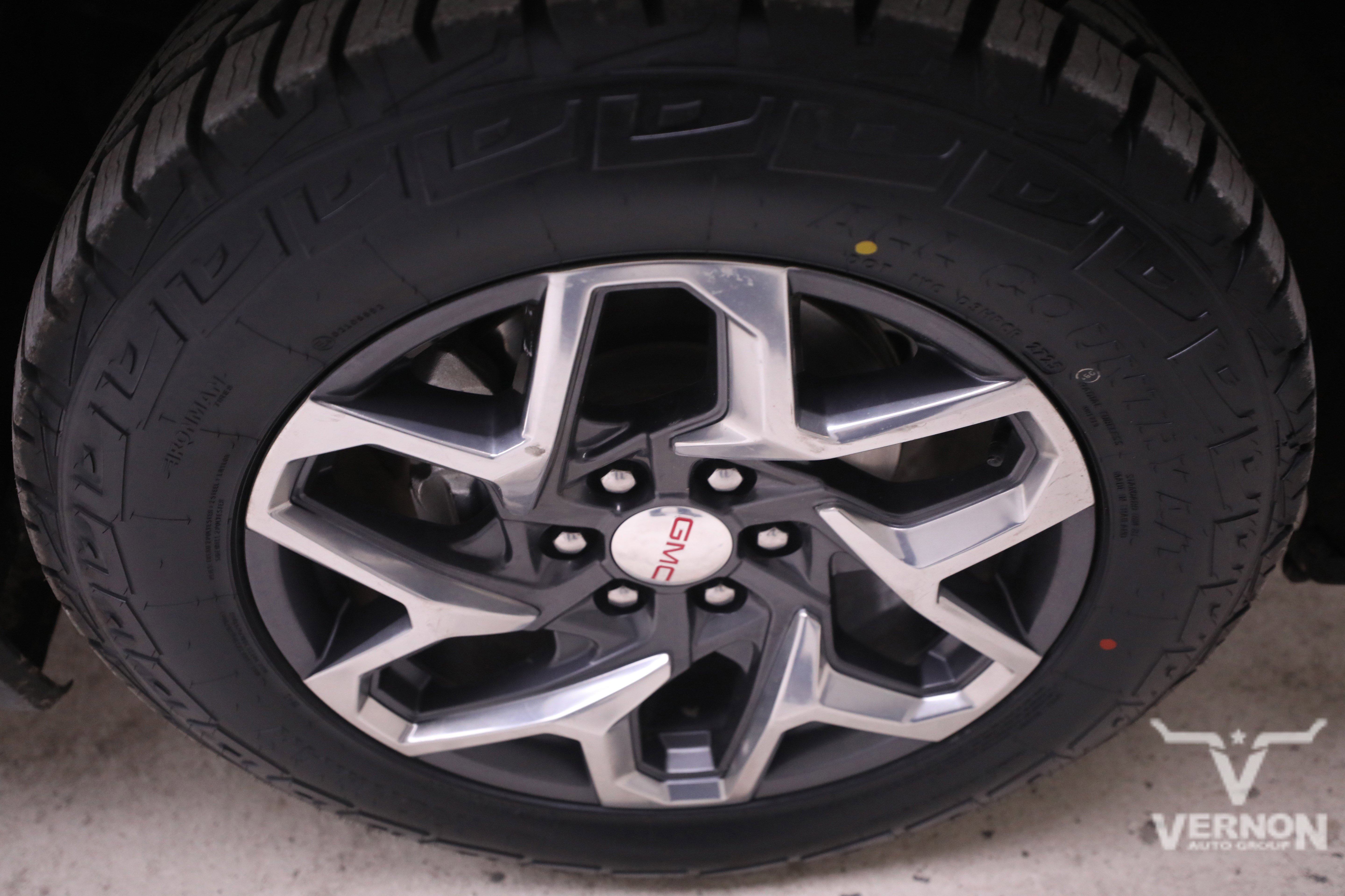 Used 2023 GMC Sierra 1500 SLT w/ SLT Premium Package image 33