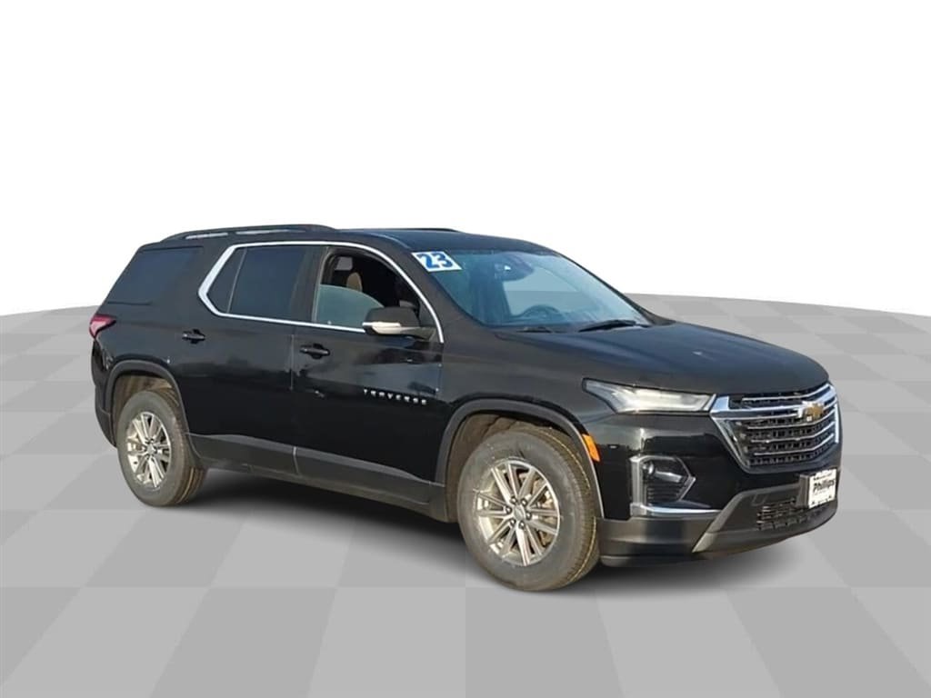 Certified 2023 Chevrolet Traverse LT w/ LPO, Floor Liner Package image 2