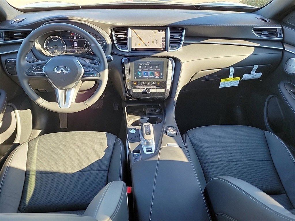 Certified 2025 INFINITI QX55 Essential image 16