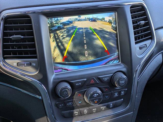 Used 2018 Jeep Grand Cherokee Limited image 12