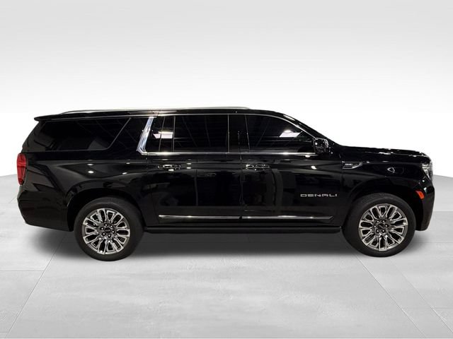 Used 2024 GMC Yukon XL Denali Ultimate AWD/4WD image 4