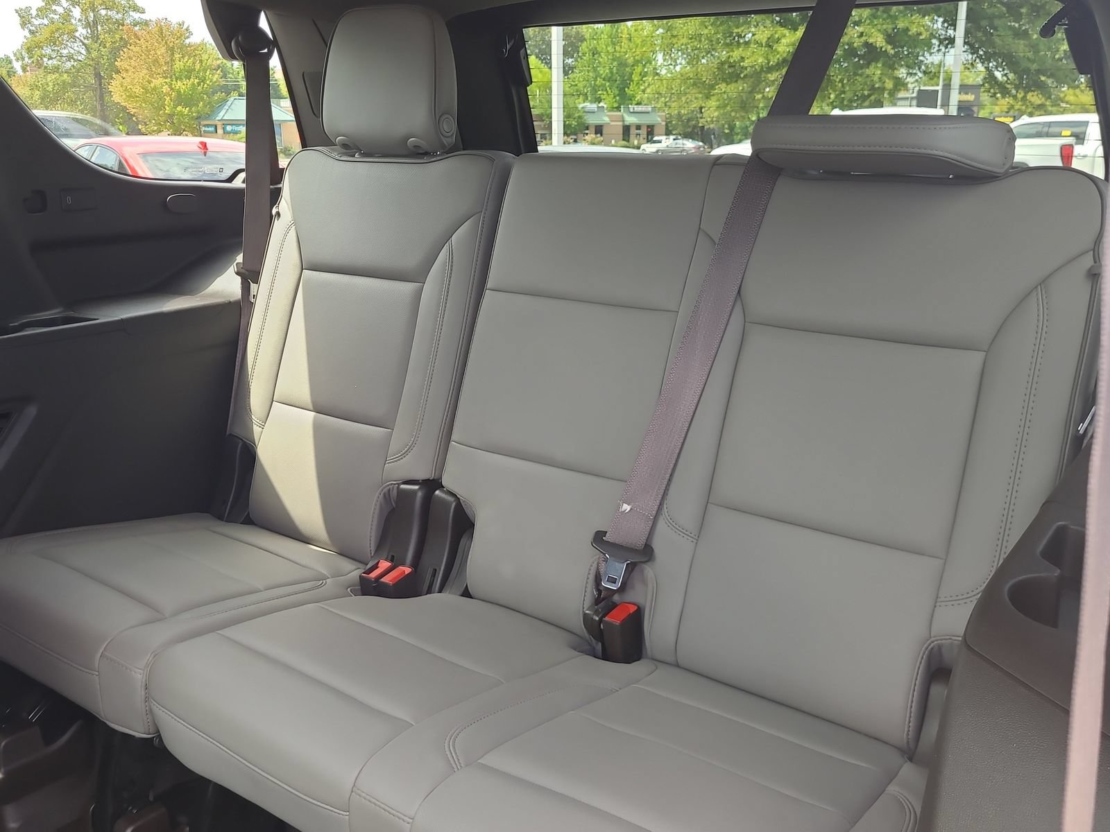 Used 2022 GMC Yukon SLT AWD/4WD image 14