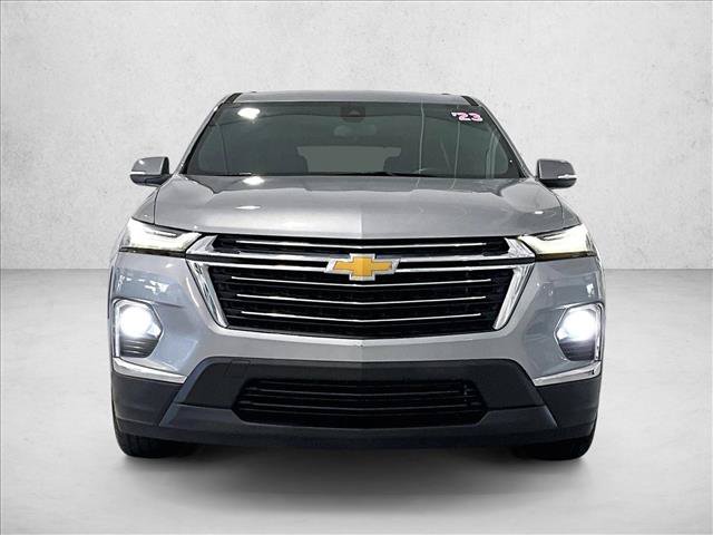 Used 2023 Chevrolet Traverse LT FWD image 3