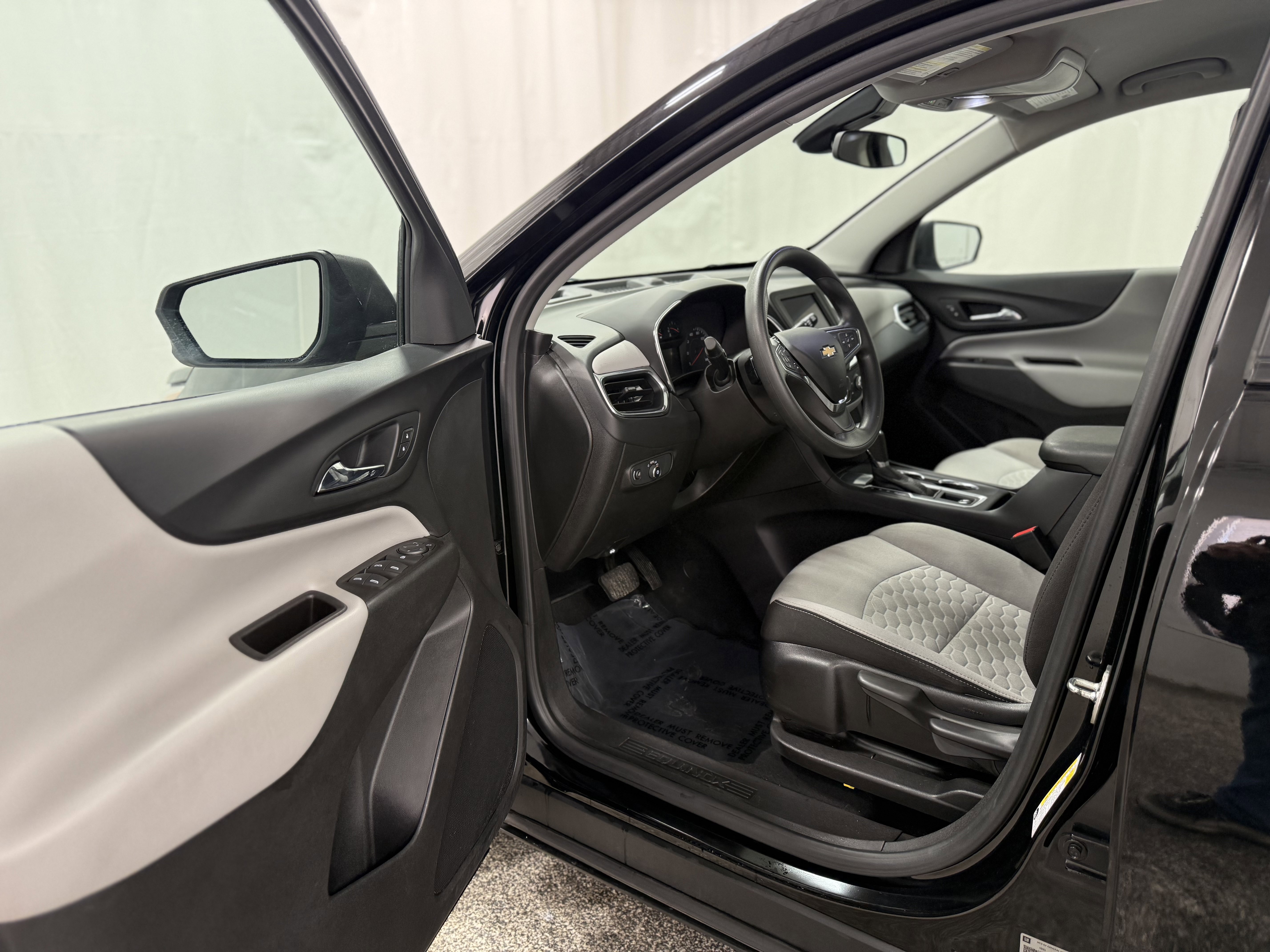 Certified 2021 Chevrolet Equinox LS image 11