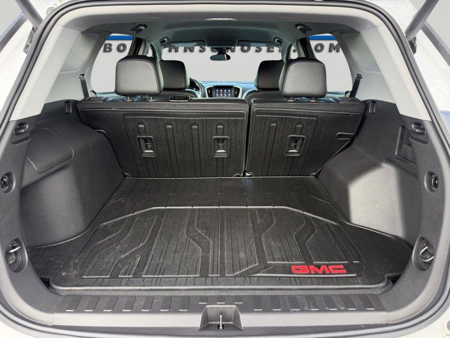 Used 2024 GMC Terrain SLT w/ Elevation Edition AWD/4WD image 33