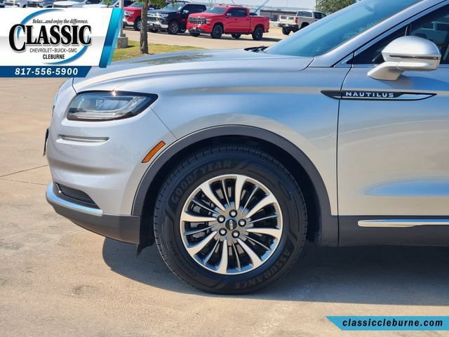 Used 2023 Lincoln Nautilus Reserve FWD image 12