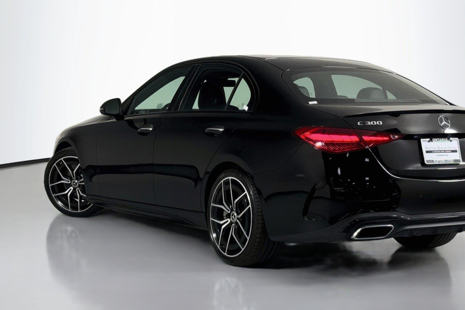 Used 2022 Mercedes-Benz C 300 Sedan image 15