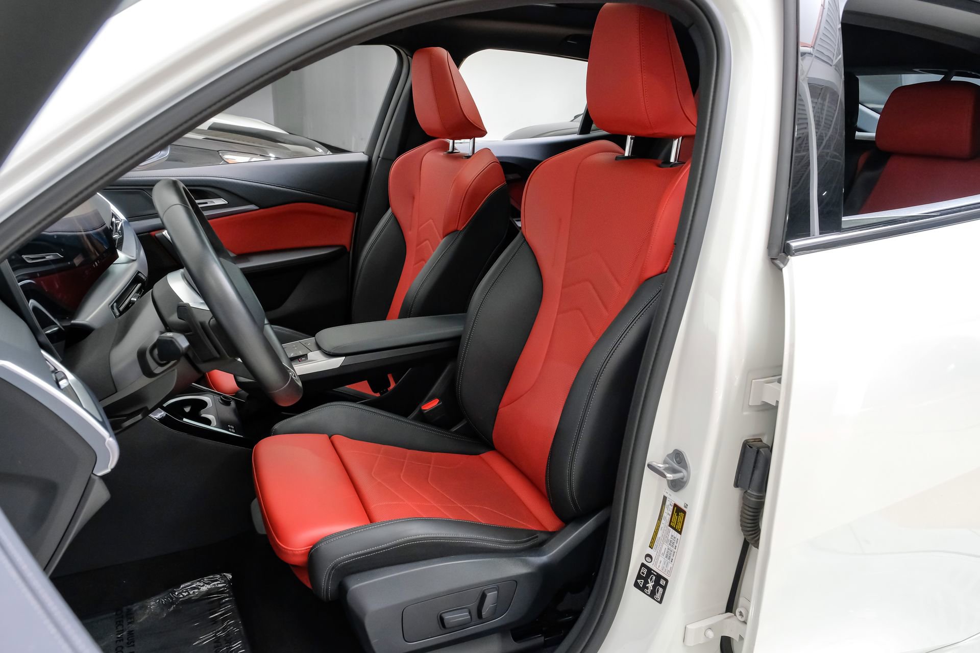 Used 2025 BMW X2 xDrive28i image 34