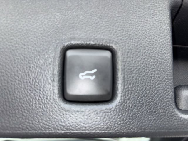 Used 2024 Ford Escape ST-Line w/ Tech Pack #1 AWD/4WD image 16