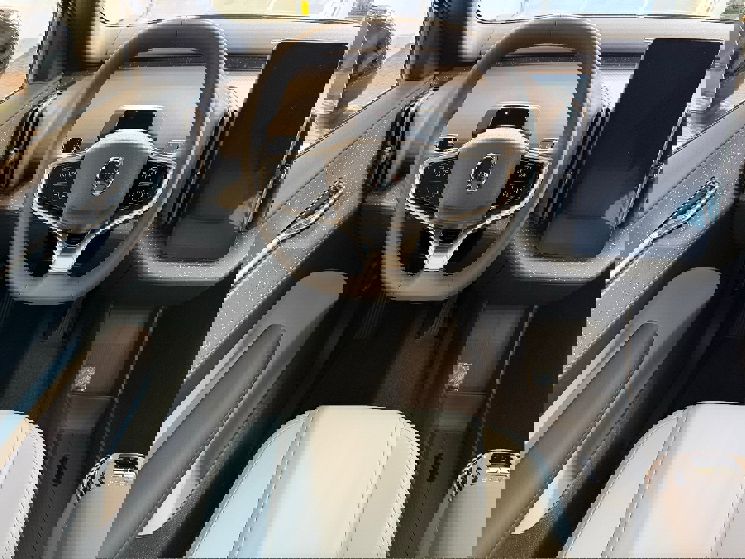 New 2026 Volvo EX30 Ultra w/ Climate Package image 26