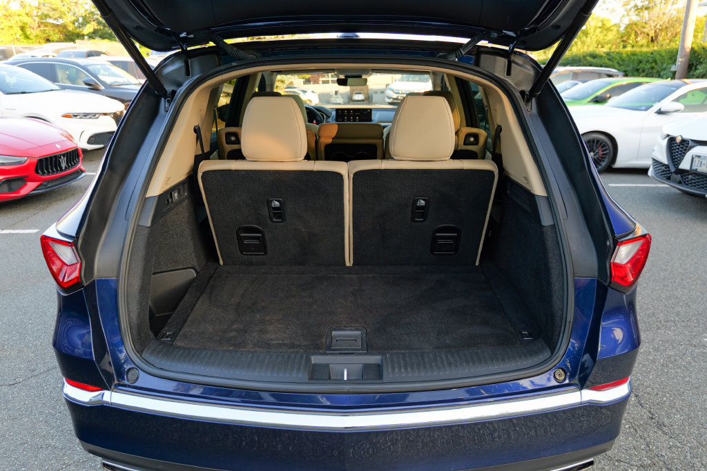 Used 2023 Acura MDX SH-AWD image 61