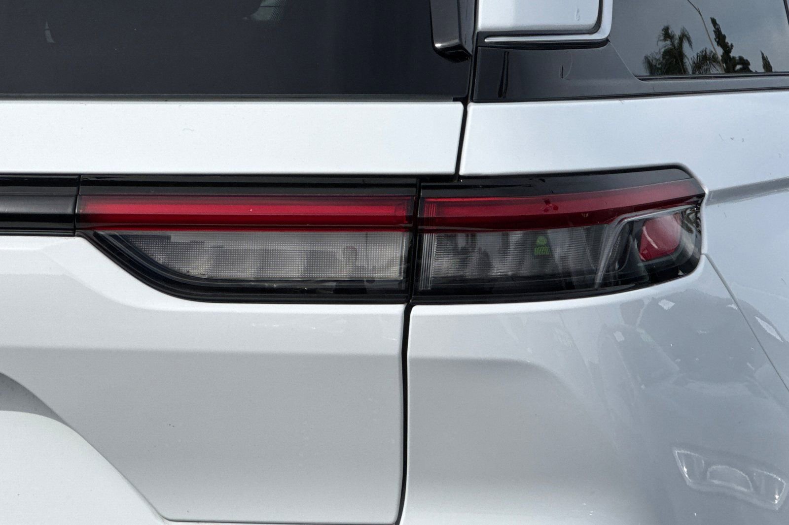 Used 2022 Jeep Grand Cherokee Limited image 47