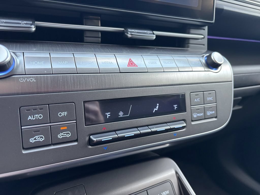 New 2026 Hyundai Kona SEL Premium AWD/4WD image 32
