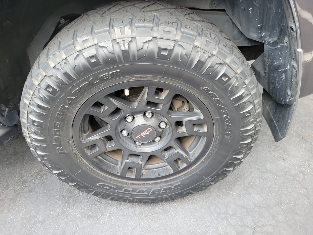 Used 2020 Toyota 4Runner SR5 image 16