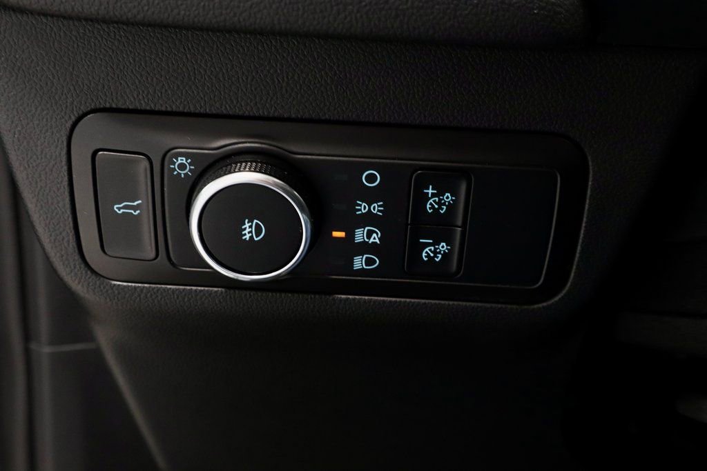 Certified 2025 Ford Escape Platinum image 28