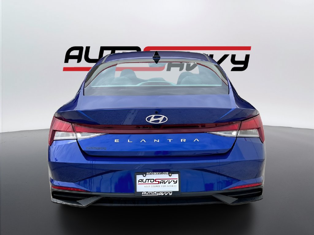 Used 2024 Hyundai Elantra SEL FWD image 6