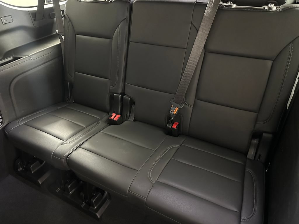 Used 2024 Chevrolet Suburban Z71 AWD/4WD image 31