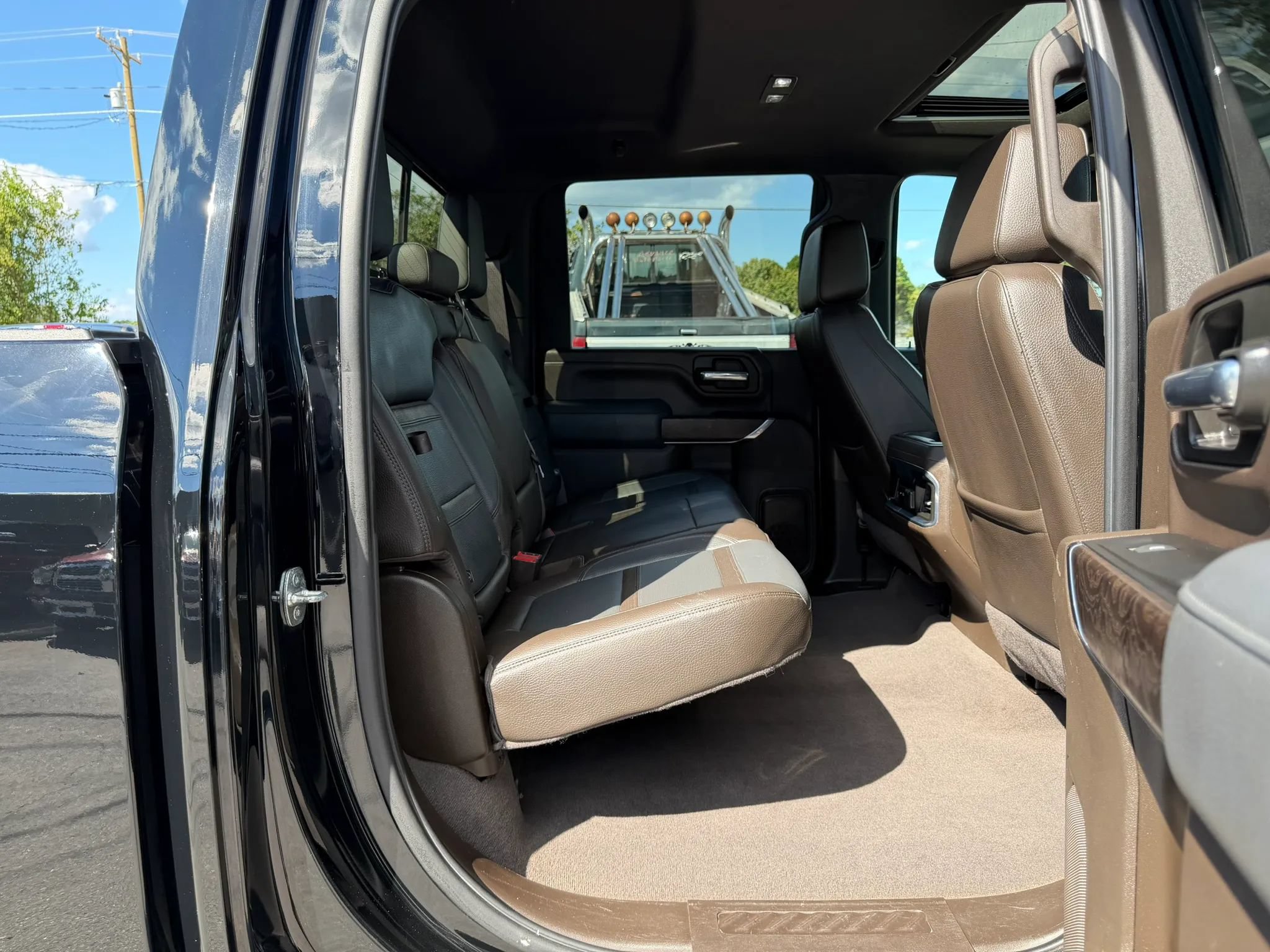 Used 2022 GMC Sierra 2500 Denali w/ Denali Ultimate Package AWD/4WD image 23
