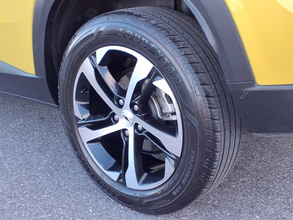 Used 2024 Chevrolet Trax RS w/ Driver Confidence Package FWD image 9