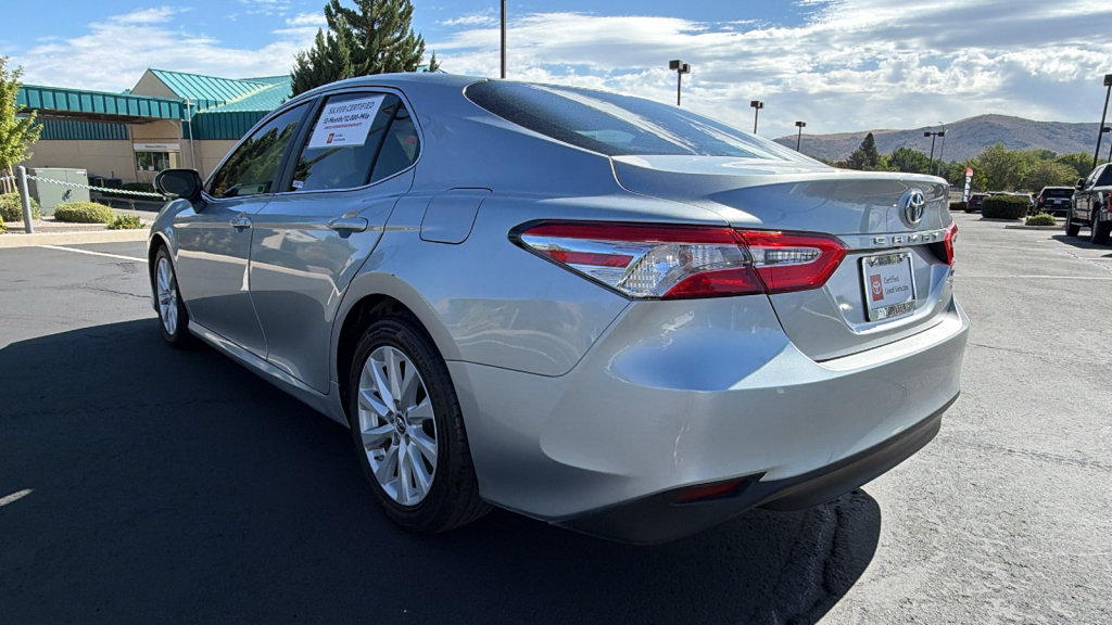 Certified 2018 Toyota Camry LE FWD image 5