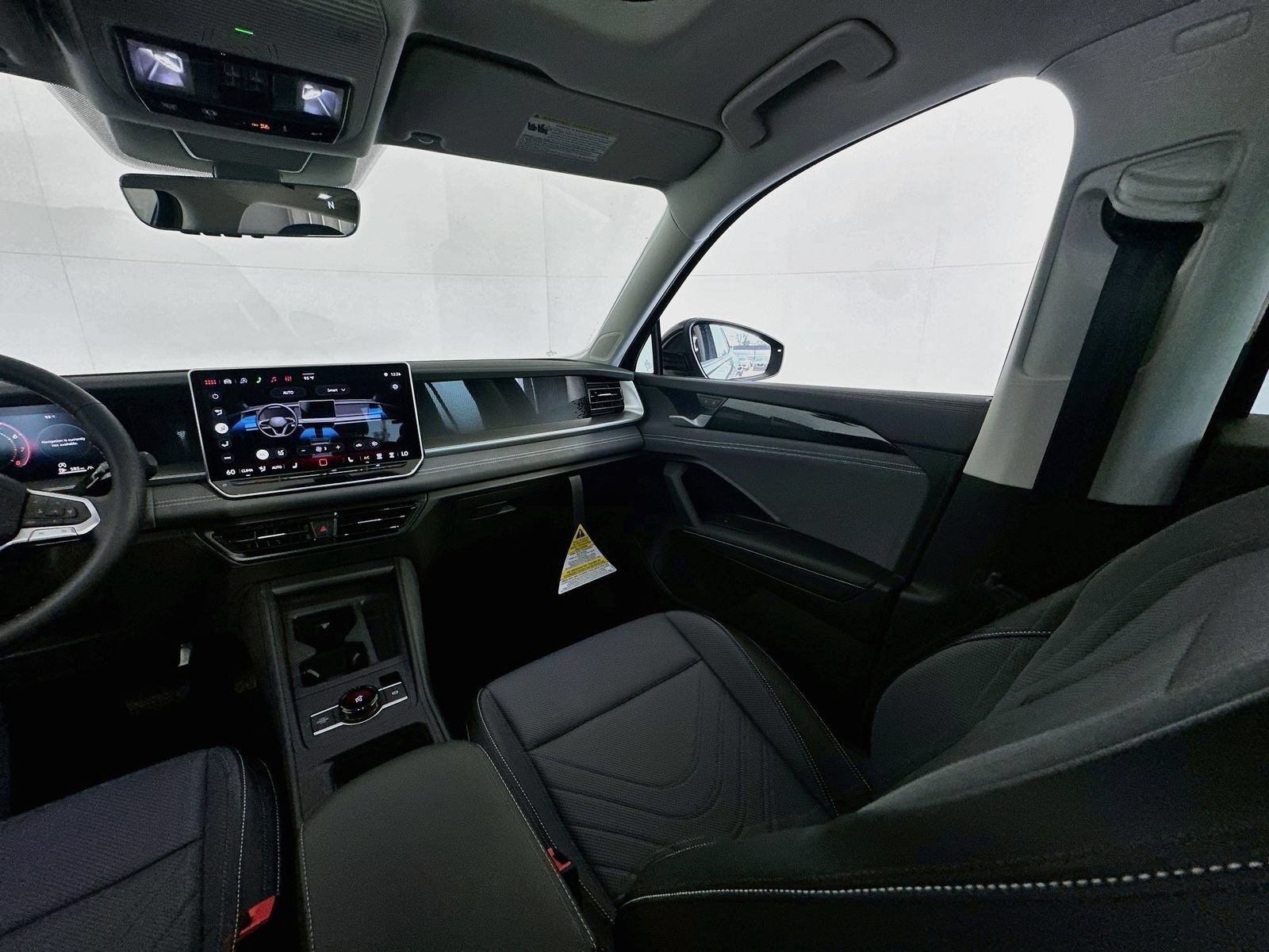 New 2026 Volkswagen Tiguan SE AWD/4WD image 24