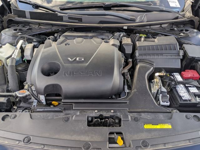 Used 2021 Nissan Maxima SR w/ Sport Mat Group image 12