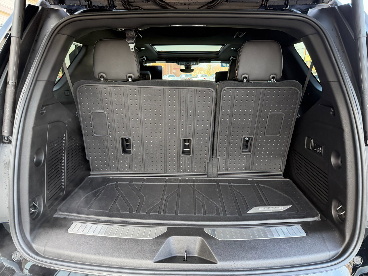 Used 2021 Chevrolet Tahoe High Country w/ Premium Package 2 image 32