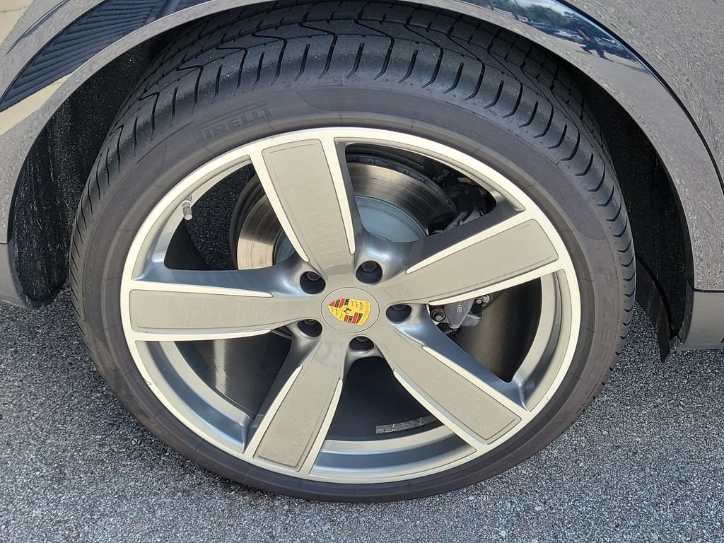 Certified 2019 Porsche Cayenne AWD/4WD image 14
