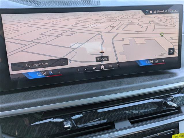 Used 2025 BMW X7 xDrive40i w/ Premium Package image 13