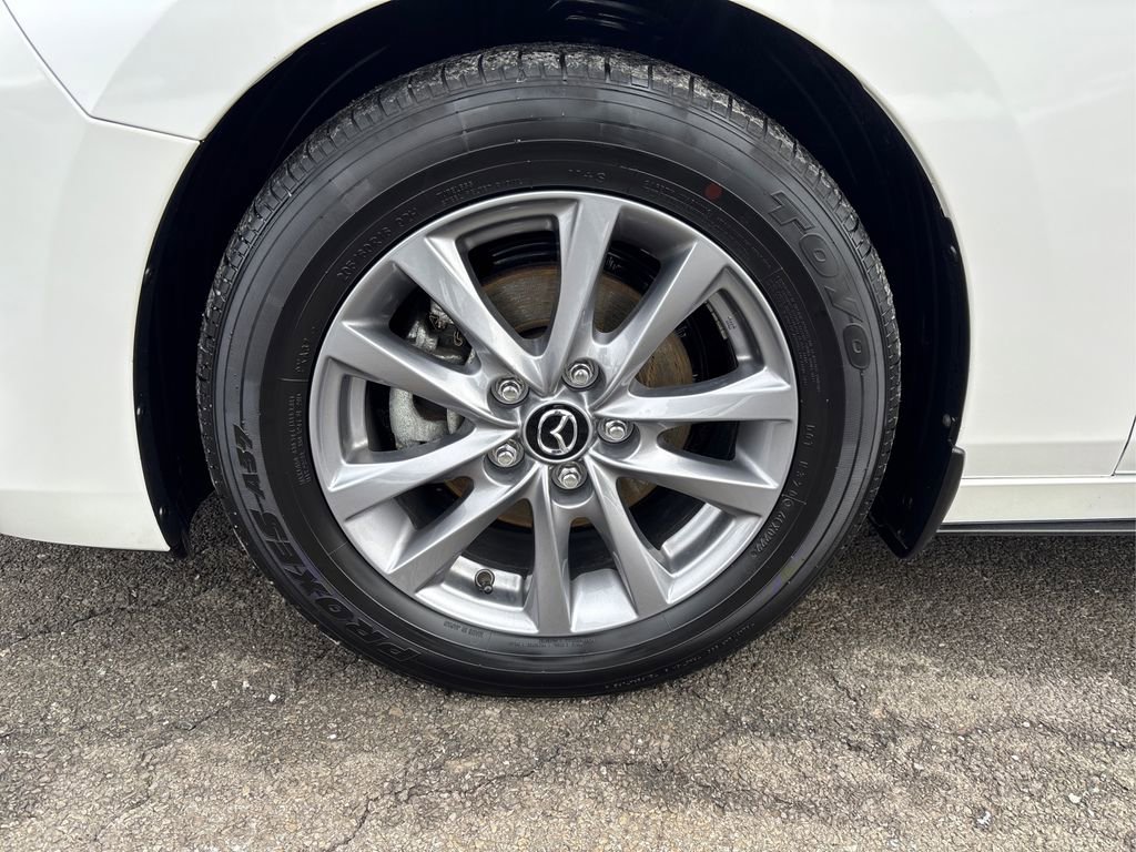 Used 2022 MAZDA MAZDA3 s image 12