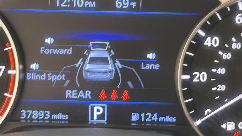 Used 2025 Nissan Altima 2.5 SR AWD/4WD image 15