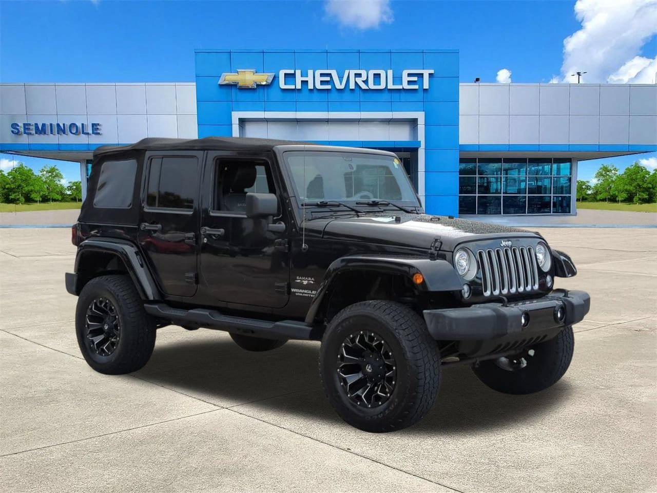 Used 2017 Jeep Wrangler Unlimited Sahara w/ Max Tow Package