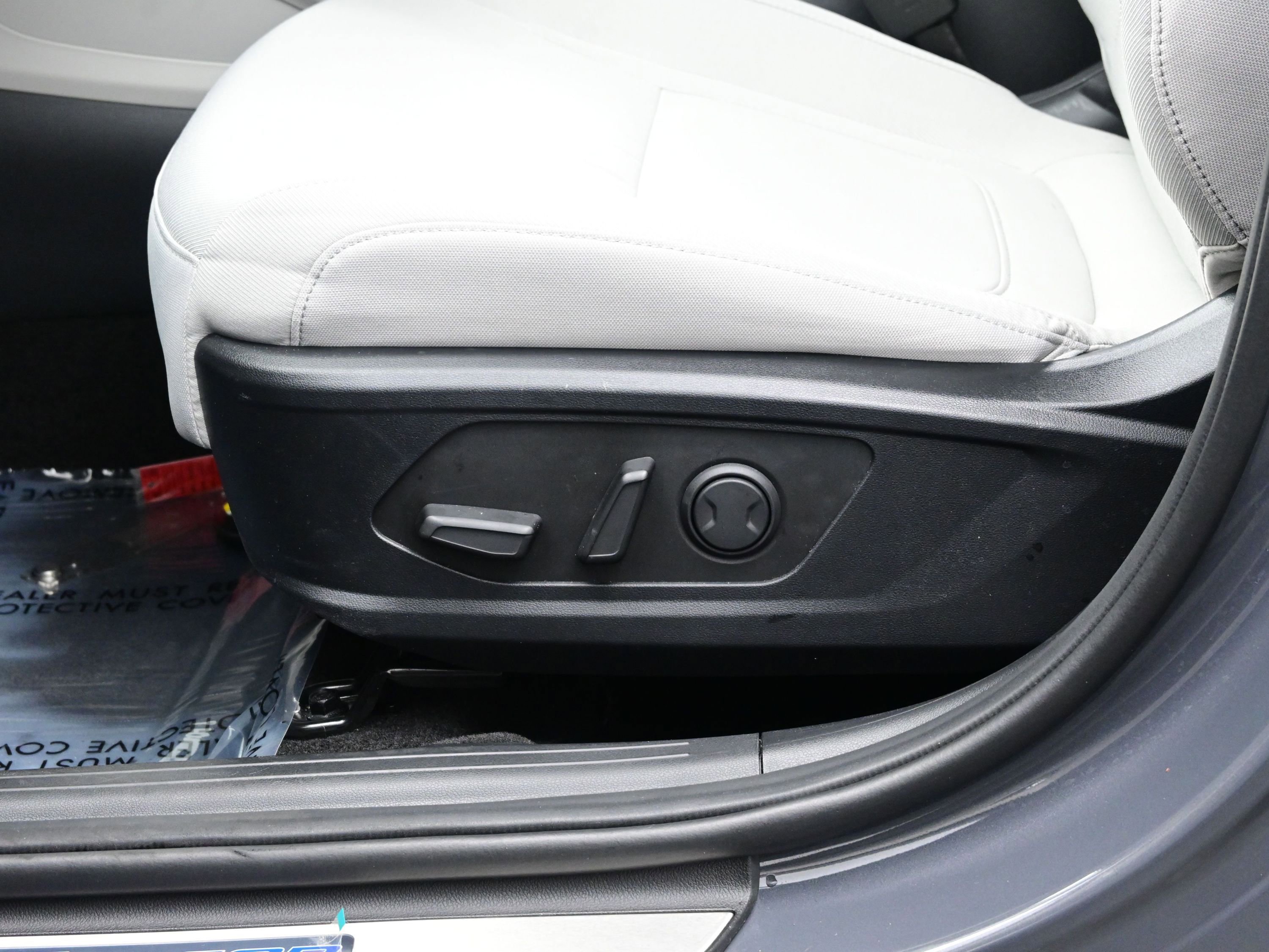 Certified 2025 Hyundai Tucson SEL image 11