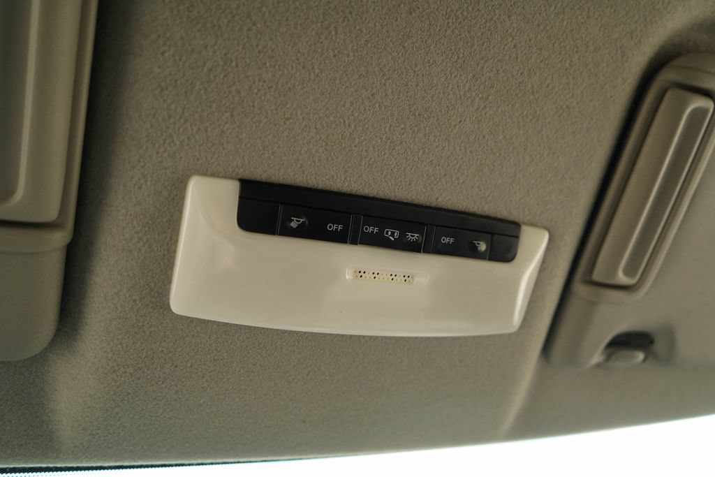 Used 2019 Nissan Kicks S FWD image 12