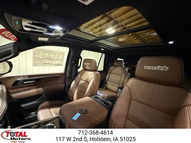 New 2026 Chevrolet Tahoe High Country w/ Sun And Tow Package AWD/4WD image 30