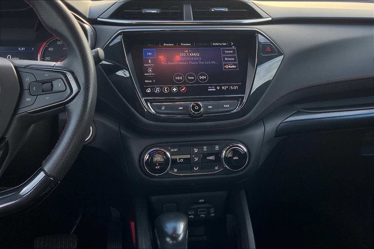 Used 2021 Chevrolet TrailBlazer RS w/ Technology Package image 6